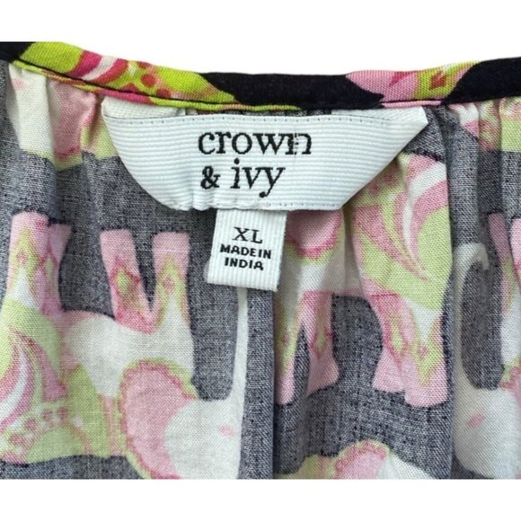 Crown & Ivy Sleeveless Top Sz XL Navy Background With Elephants - Picture 5 of 6